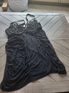 Cacique Black Lace Cup Slip Chemise with Adjustable Straps 42C